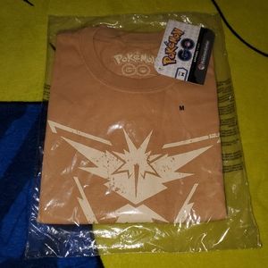 NWT Pokemon Go Instict Tee